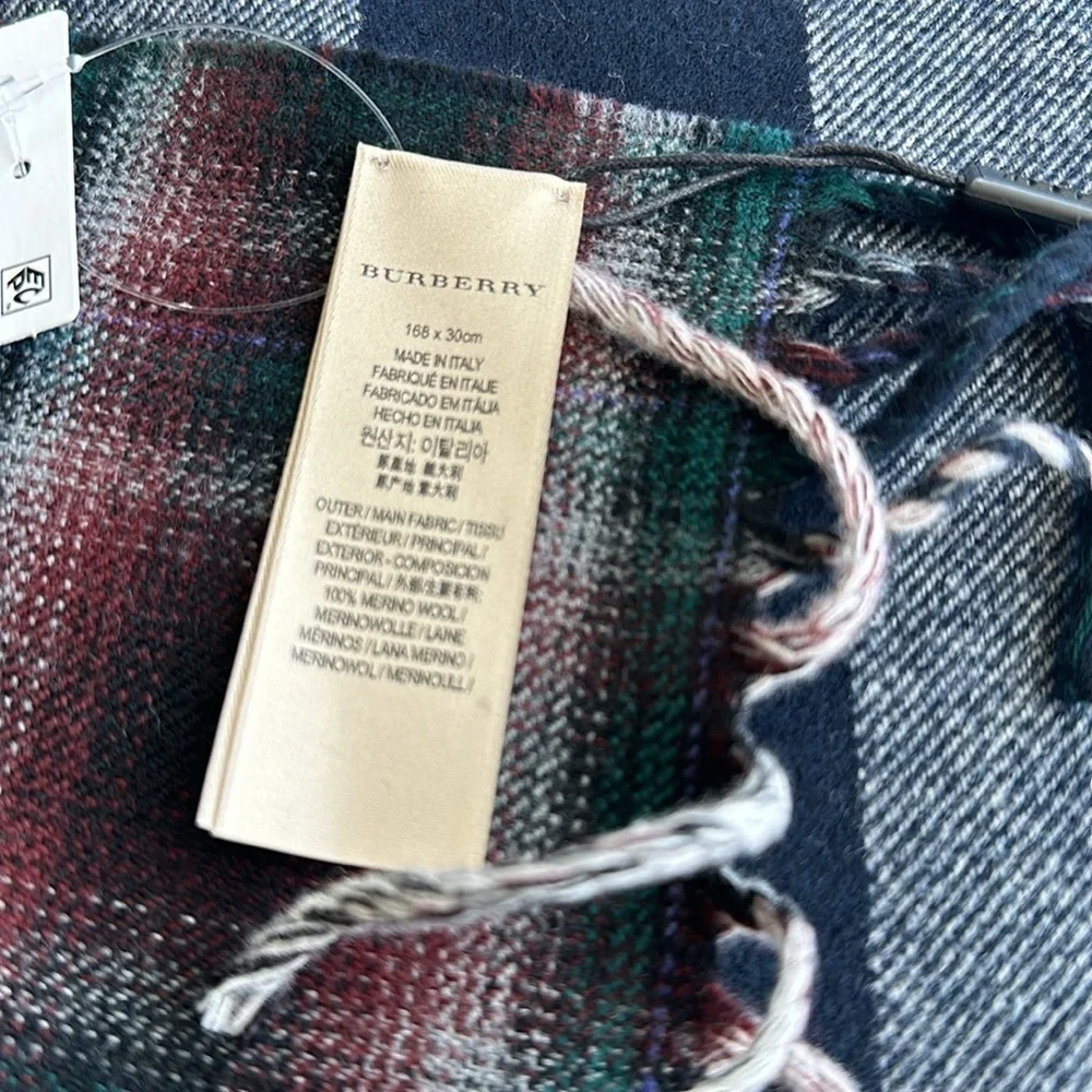 Burberry Plaid Check Wool Scart